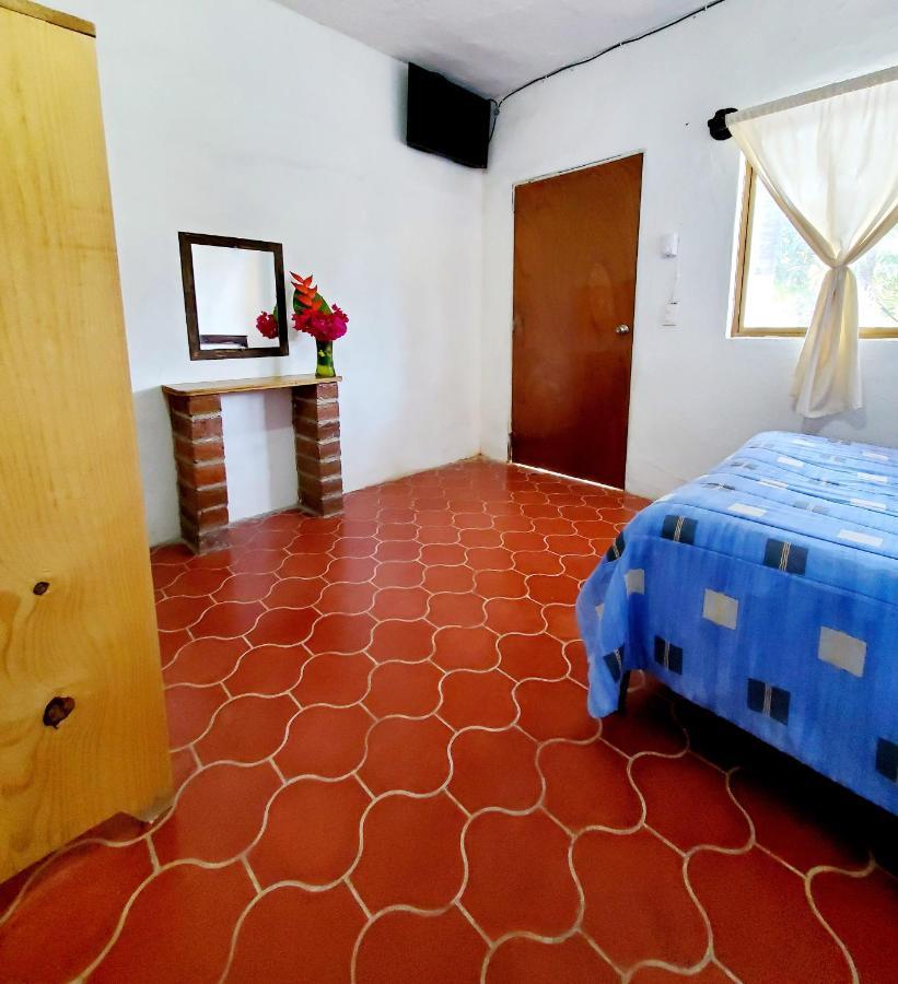 Hotel Oasis Melaque ซาน พาทริชิโอ เมลาเก ภายนอก รูปภาพ